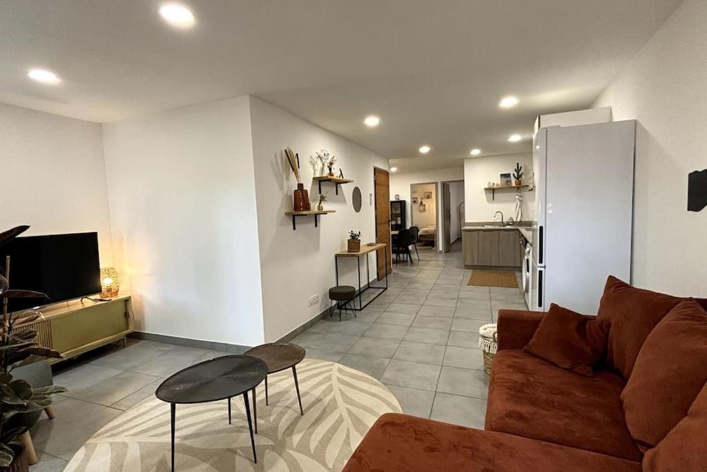 Tres Bel Appartement Climatise - Chez Tom Et Anna Бедуэн Экстерьер фото